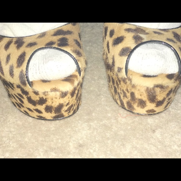 Brian Atwood leopard pony hair open toe pumps - Picture 12 of 16